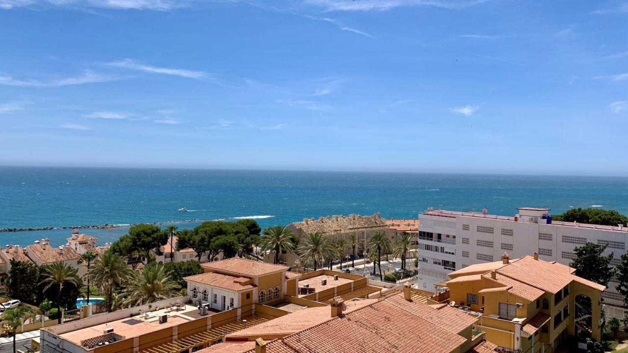 Don Gustavo Modern Apartment, Sea Views & Pool * Benalmadena